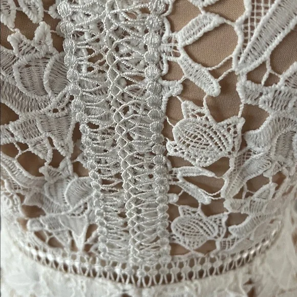 Alya White Lace Mini Dress NWOT - Picture 3 of 7